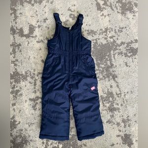 Toddler snowsuit — size 3T